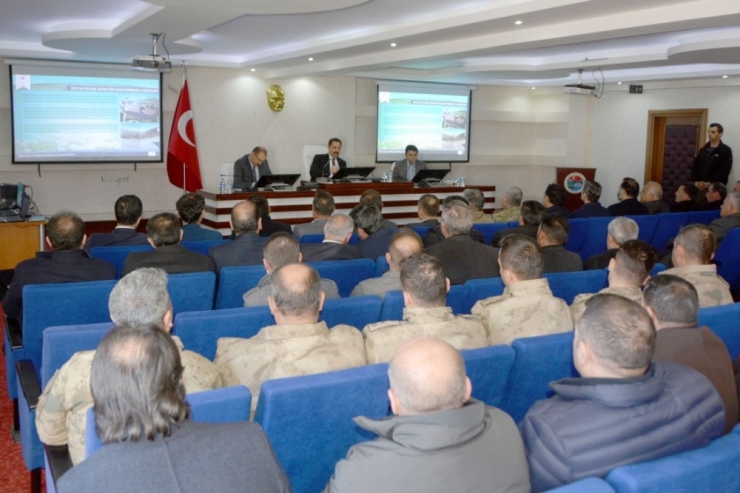 Meralara Göçerlerin Girmesi Yasaklandı