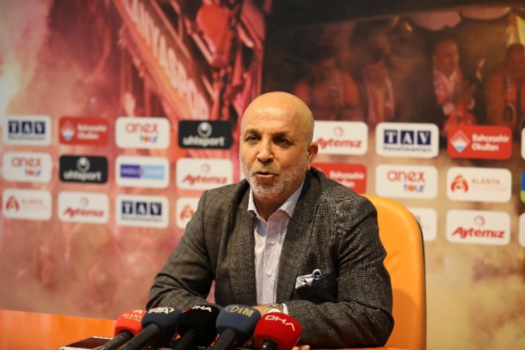 Hasan Çavuşoğlu: “Takımımız Başarılı Bir Grafik Sergiliyor”