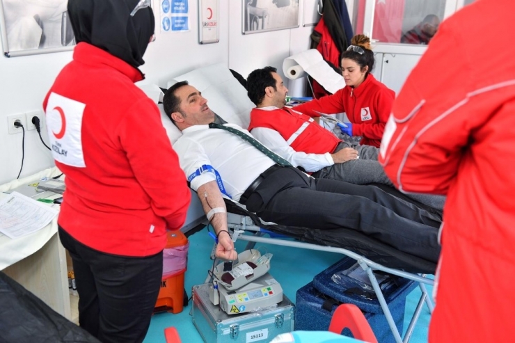 Beyoğlu’ndan Kan Bağışı Kampanyasına Tam Destek