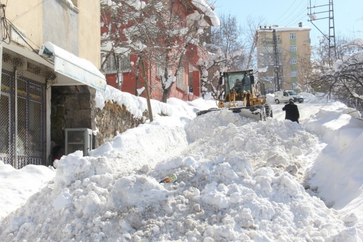 Bitlis’te Kar Seferberliği Devam Ediyor