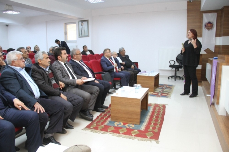 Esnaf Odaları Yöneticilerine Esbis Sistemi Anlatıldı