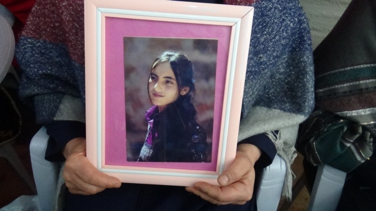 Hdp Önündeki Aileler Yazın Sıcağında Kışın Soğuğunda Evlat Nöbetine Devam Ediyor