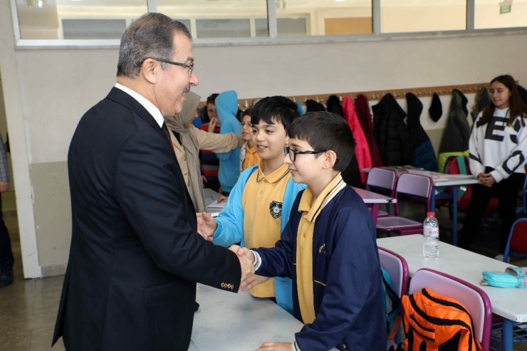 Öğrenciler Afetlere Karşı Bilinçlendiriliyor