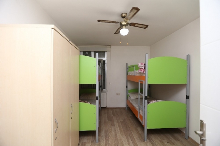 Büyükşehir’den Evsizlere “Kış Oteli”