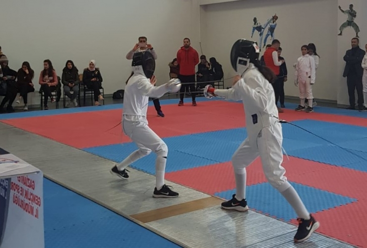 Sanko Okulları Eskrimde Türkiye Finallerine Katılacak