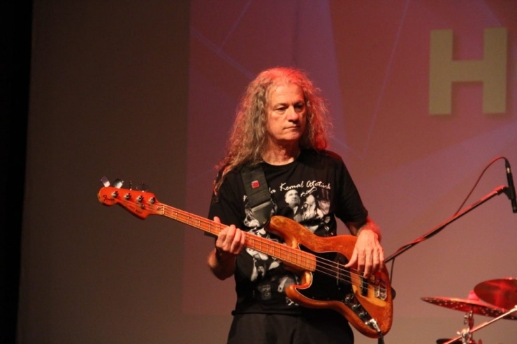 Serap Yağız Kartal’da Dinleyenleri Hayran Bıraktı