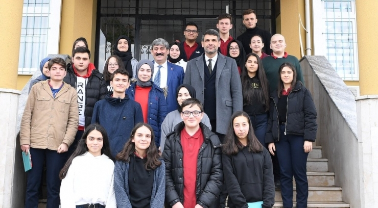 Kocaman Gençlerle Buluşmaya Devam Ediyor