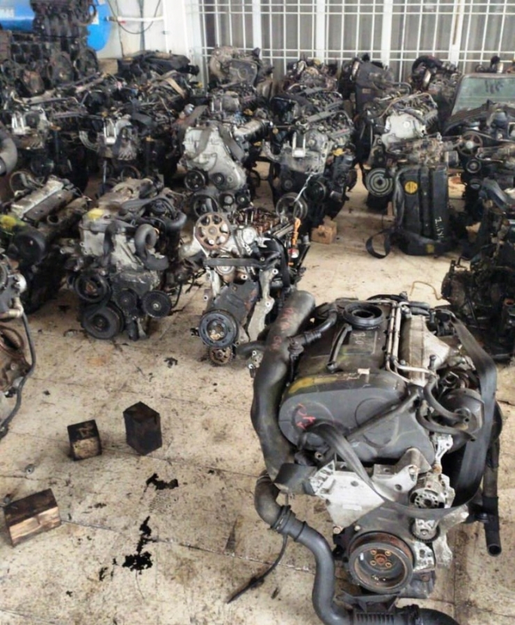 Çok Sayıda Gümrük Kaçağı Araç Motoru Ele Geçirildi