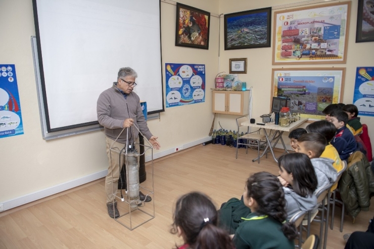 Çocuklara Temiz Denizin Önemi Anlatıldı