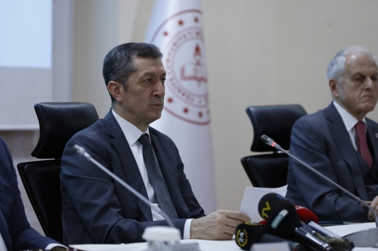 Tev Ve Ted’den Depremzede Çocuklara Burs Protokolü