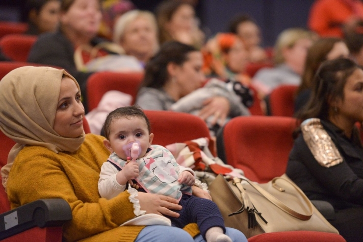 Başkan Uysal: "Çocuğumuza Nasıl Davranacağımıza Karar Vermeye İhtiyacımız Var"