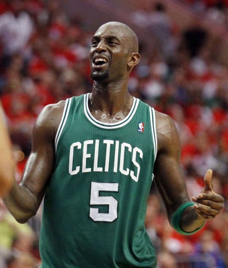 Boston Celtics, Kevin Garnett’in Formasını Emekli Edecek