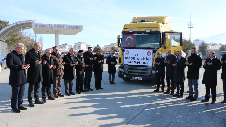 Niğde Valiliğinden Elazığ’a Yardım Tırı