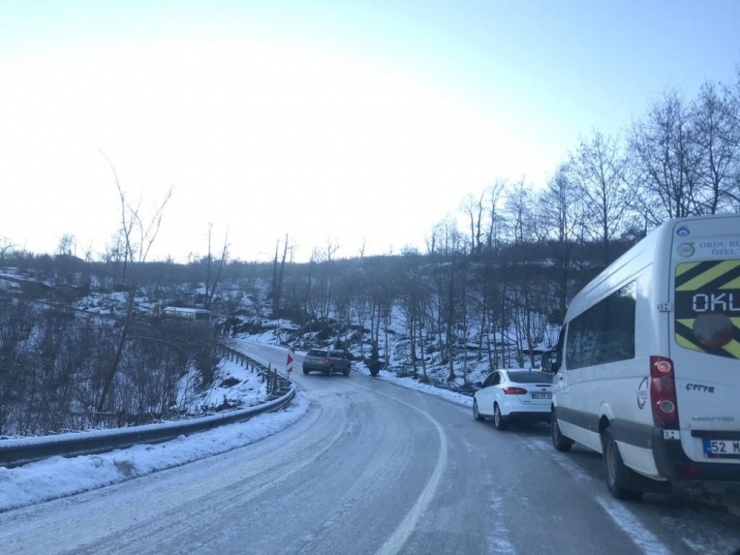 Yollarda Mahsur Kaldılar