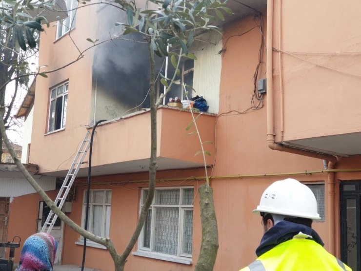 2 Yaşındaki Çocuk Çıkan Yangında Hayatını Kaybetti