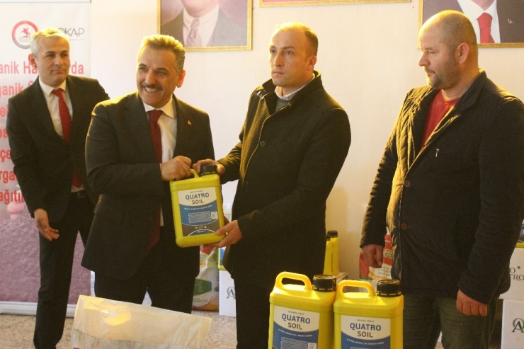 Çarşamba’da Organik Gübre Dağıtımı