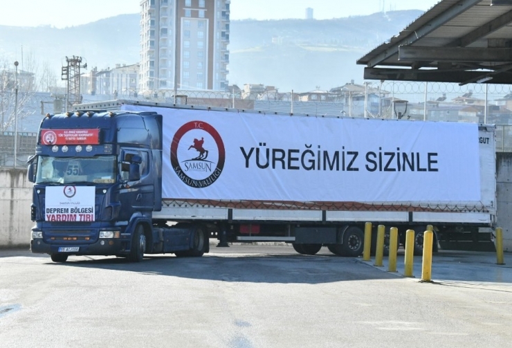 Samsun’dan Depremzedelere 2 Tır Dolusu Gıda Yardımı