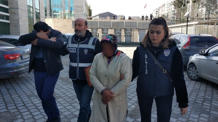 Limandan Çıkan Kamyonlarından Malzeme Çalan 4 Kişi Yaralandı