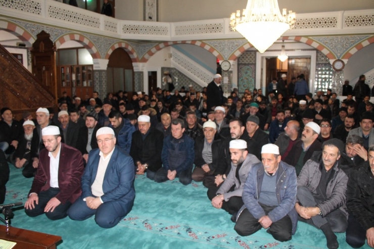 Çığ Şehidi İçin Tosya’da Mevlit Okundu