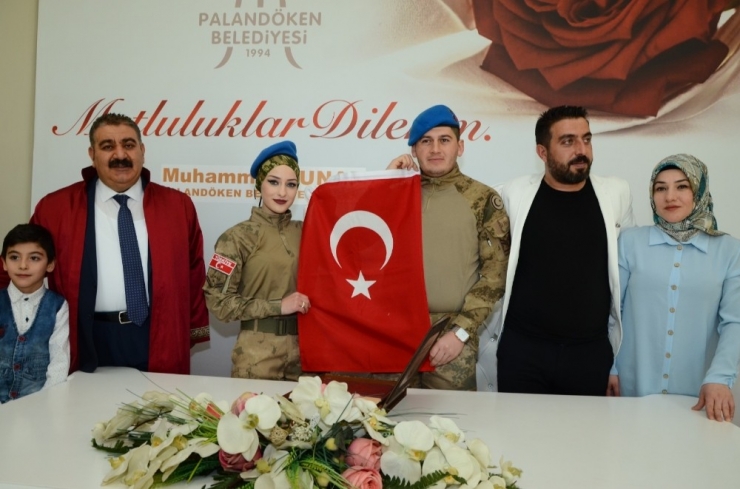 Askeri Üniformayı Giydiler, Mutluluğa ‘Evet’ Dediler