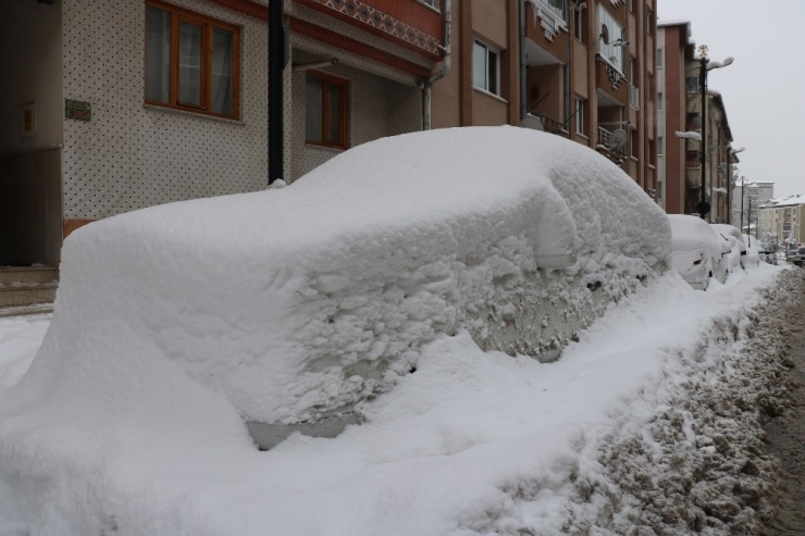 Araçlar Karda Kayboldu, Kızılırmak Dondu