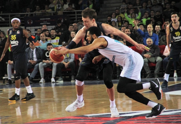 Basketbol Türkiye Kupası: Türk Telekom : 81 - Fenerbahçe Beko : 83