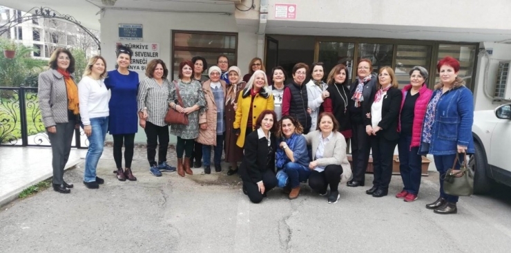 Yardımseverler Sandık Başına Gitti