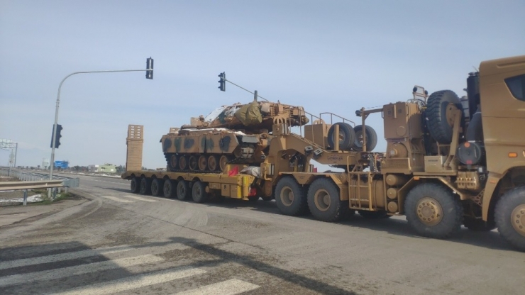 Suriye Sınırına Mühimmat Sevkıyatı