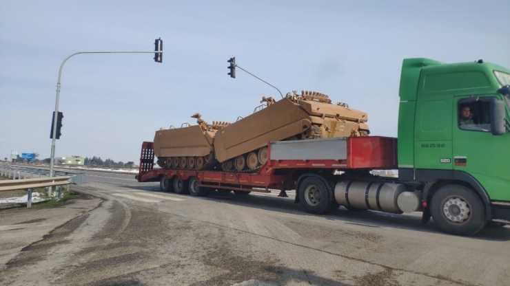 Suriye Sınırına Mühimmat Sevkıyatı