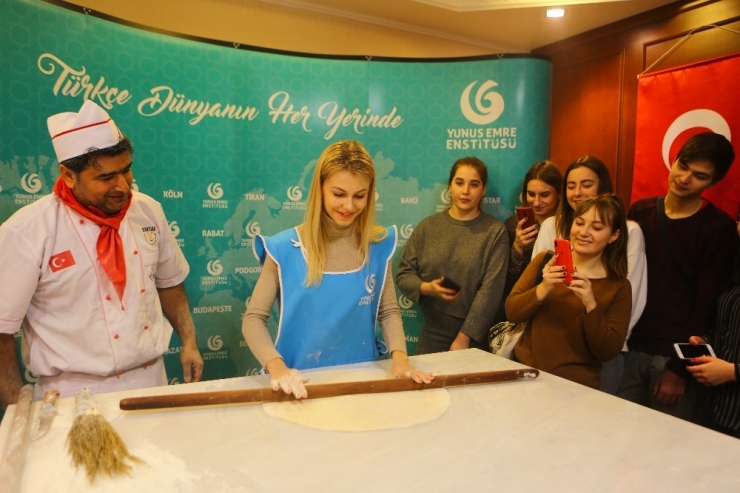 Ukraynalılar Baklavaya Hayran Kaldı