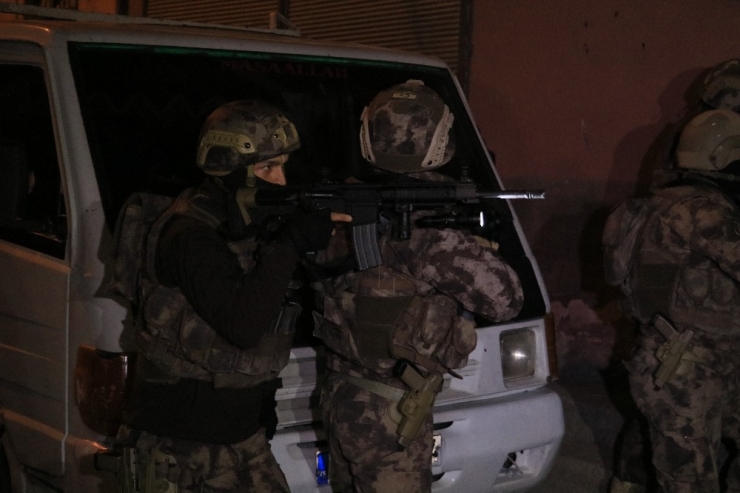 Adana’da Sosyal Medyada Terör Operasyonu: 11 Gözaltı Kararı