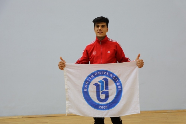 Bartın Üniversitesi Öğrencisi, Milli Sporcu Hasan Engin, Türkiye Şampiyonu Oldu