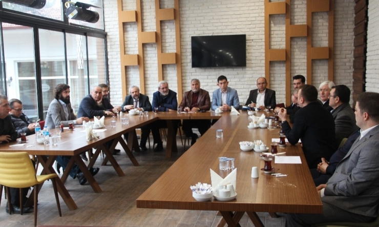 Kütahya’da Birlik Vakfı’nın Yeni Yönetimi Belirlendi