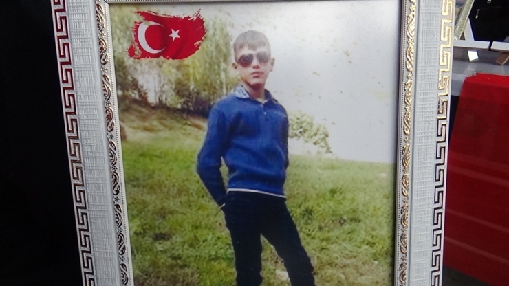 Hdp Önündeki Ailelerin Evlat Nöbeti 166’ncı Gününde