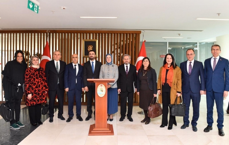 Topaloğlu: "Denizli Gerçekten Sağlık Turizmi Açısından Önemli Fırsatları Olan Bir Kent"