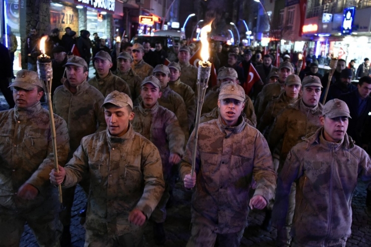 Gümüşhane’de Eksi 5 Derecede Kurtuluş Yürüyüşü