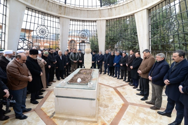 İskilipli Atıf Hoca Kabri Başında Anıldı