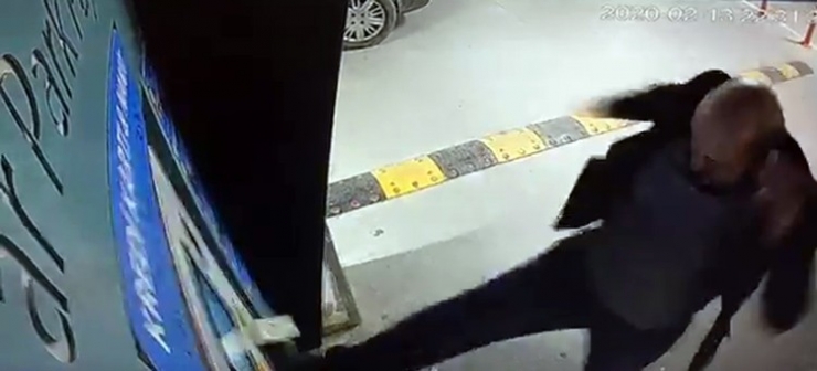 İstanbul Havalimanı’nda Tepki Çeken Görüntü