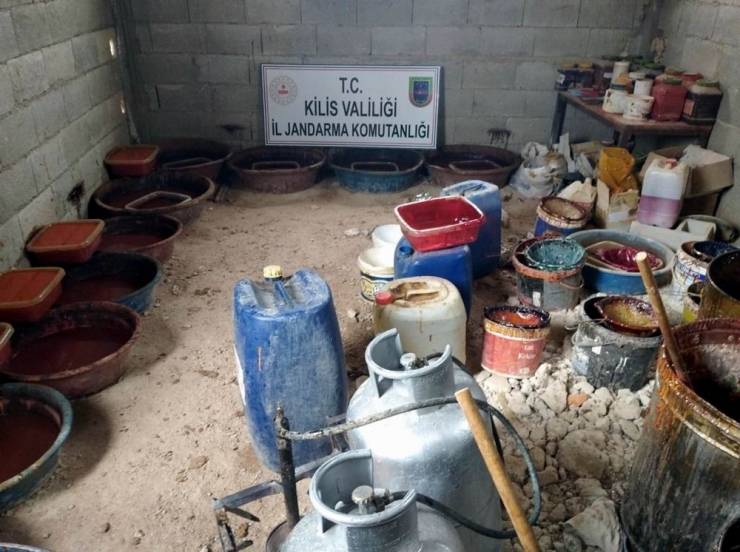 Kehribar Taşı Üretimi Yapılan Bağ Evine Operasyon