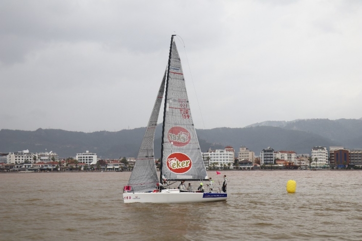 Marmaris Uluslararası Kış Trofesinin 3.ayağı Şiddetli Yağmura Rağmen Başladı