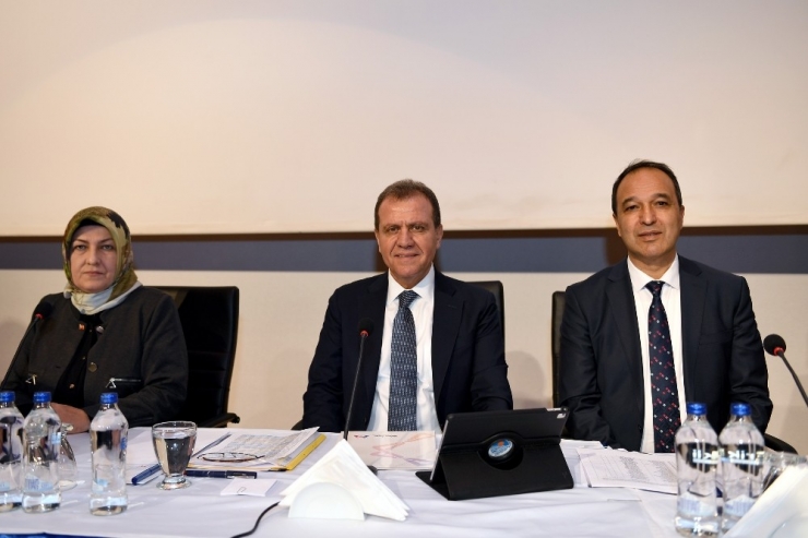 Seçer: "Kendini Yakmak İsteyen Vatandaş Haziran’da Disiplin Soruşturmasıyla Çıkarıldı”