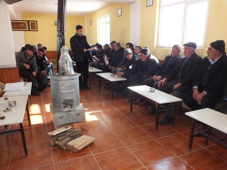 Kış Ortasında Vatandaşların Sorunlarını Dinlediler