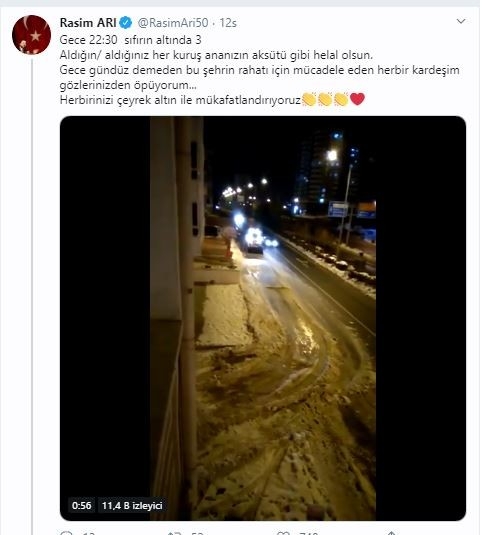 Belediye Başkanı Arı, Karla Mücadele Eden Ekibi Altınla Ödüllendirdi