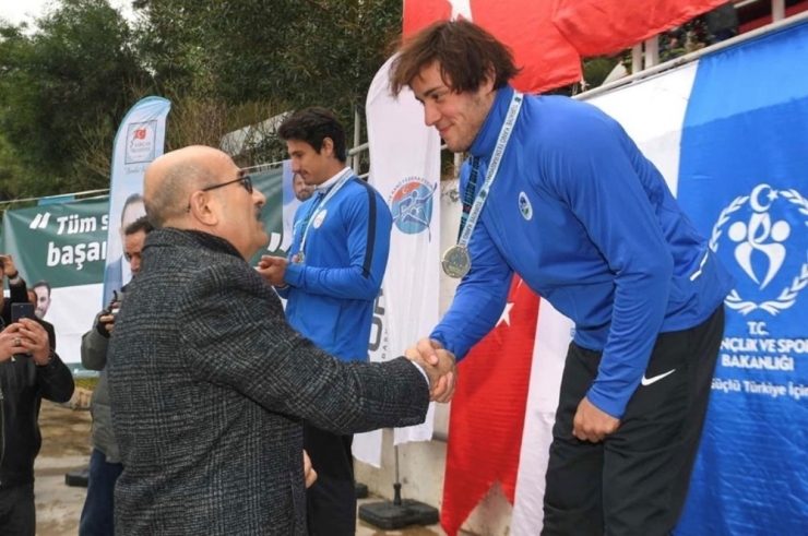 Özmen, Kano Milli Takımı Seçmelerinde İlk Sırada Yer Aldı