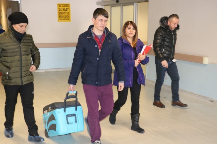 87 Yaşındaki Adamın Karaciğeri Organ Bekleyen Hastaya Umut Oldu