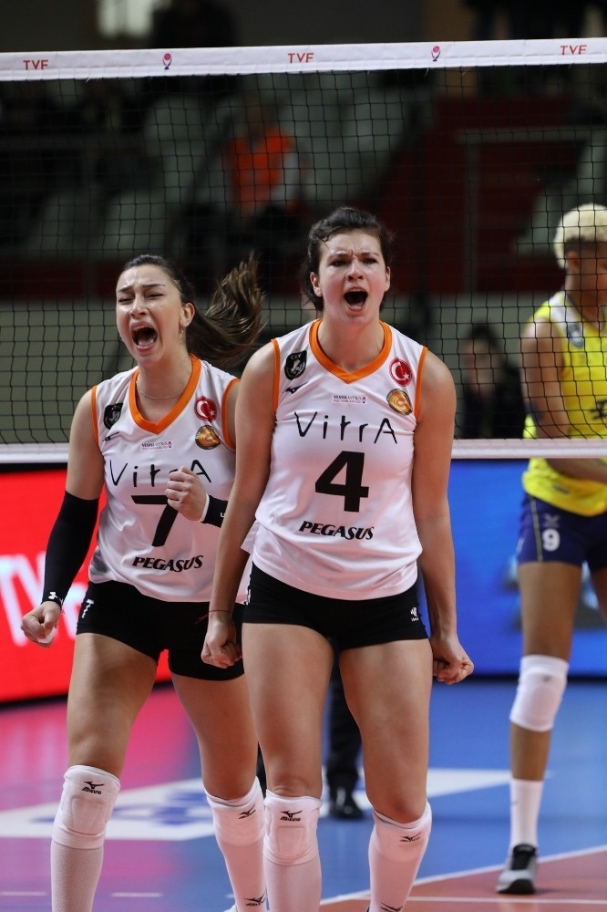 Filede Derbi Eczacıbaşı Vitra’nın