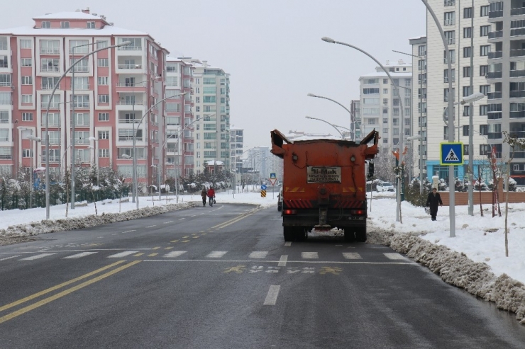 Çilesiz Mahalle Sakinlerinden Büyükşehir’e Teşekkür
