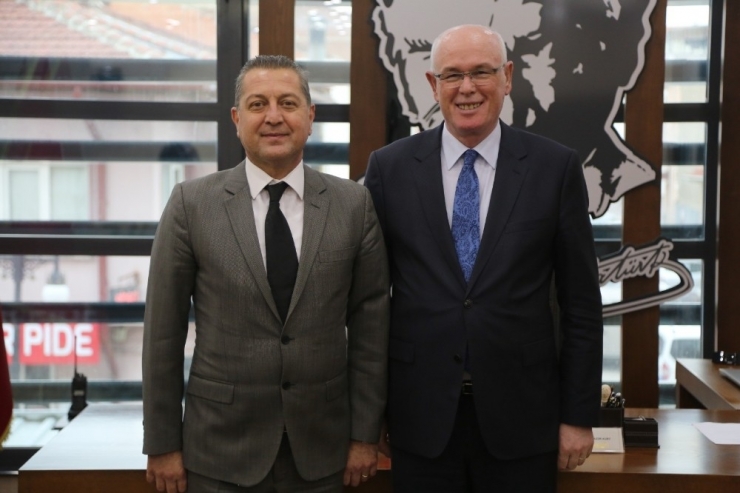 Bozcaada Belediye Başkanı Yılmaz’dan Başkan Kurt’a Ziyaret