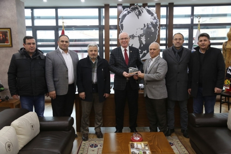 Demiryolcular Kazım Kurt’u Ziyaret Etti