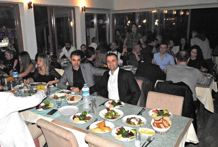 Sarı Zeybekler, Dayanışma Yemeğinde Buluştu